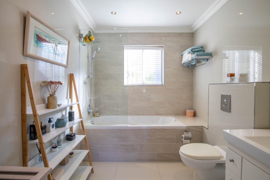 3 Bedroom Property for Sale in Northshore Western Cape